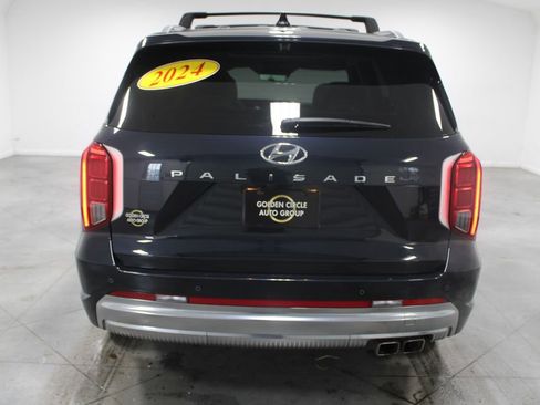 Used 2024 Hyundai Palisade Calligraphy image 8
