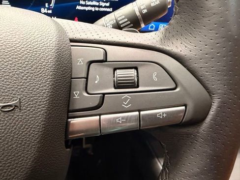 Used 2025 Cadillac XT4 Sport AWD/4WD image 29