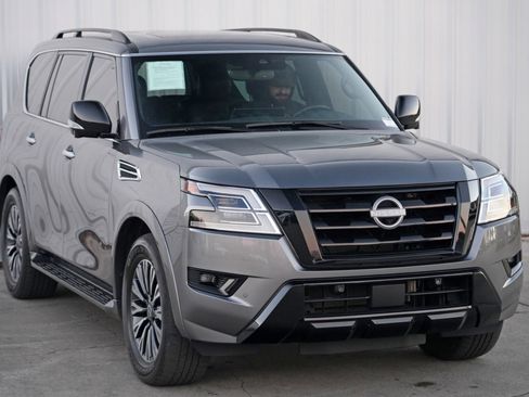 Used 2023 Nissan Armada SL w/ Midnight Edition Package image 57