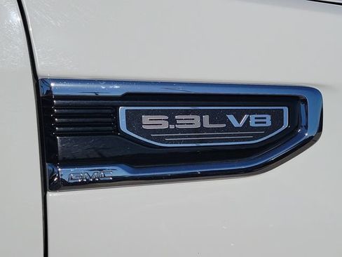 Used 2025 GMC Sierra 1500 SLT AWD/4WD image 32