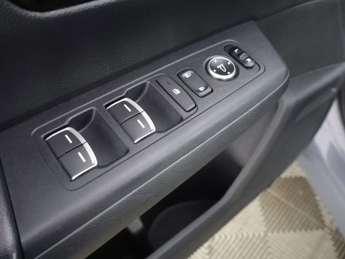 Used 2024 Honda CR-V Sport Touring image 39