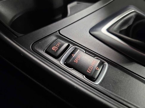 Used 2015 BMW M235i Coupe image 25