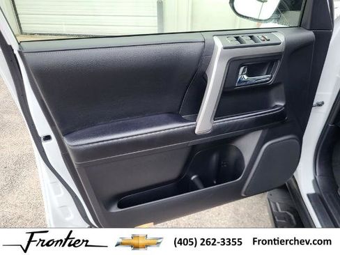 Used 2024 Toyota 4Runner SR5 Premium image 15