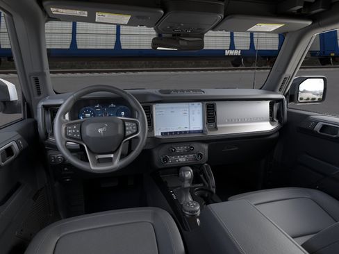 New 2026 Ford Bronco Outer Banks w/ Sasquatch Package AWD/4WD image 9