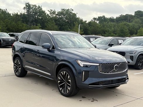 New 2026 Volvo XC90 T8 Plus w/ Protection Package Premier AWD/4WD image 3
