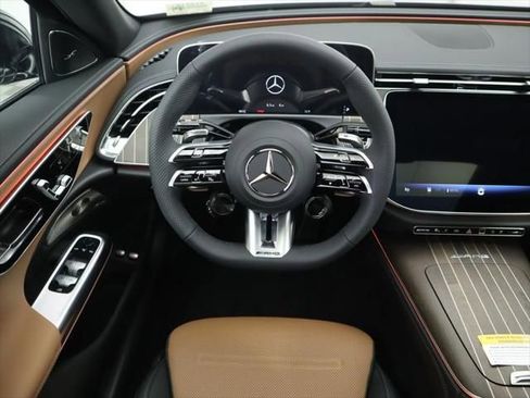 New 2026 Mercedes-Benz E 53 AMG e 4MATIC Sedan image 11