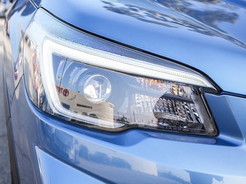 Used 2021 Subaru Forester Premium image 4