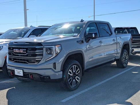 Used 2025 GMC Sierra 1500 AT4 w/ AT4 Premium Package image 3