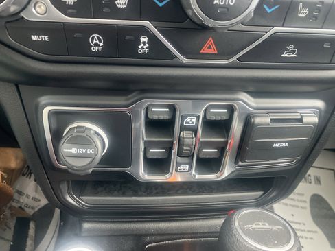 Used 2020 Jeep Gladiator Sport w/ Quick Order Package 24S image 28