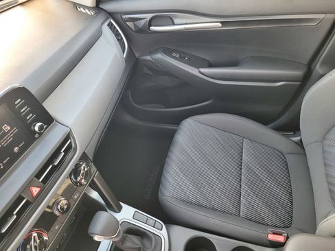 Used 2026 Kia Seltos LX FWD image 11