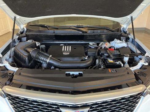 Certified 2024 Cadillac XT6 Luxury w/ LPO, Floor Liner Package image 24