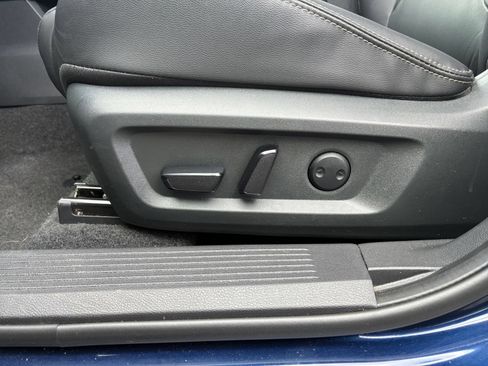 Used 2026 Nissan Rogue SL FWD image 21