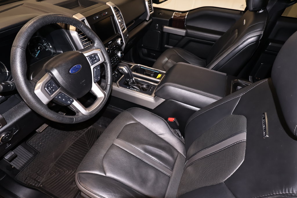 Used 2015 Ford F150 Platinum w/ Equipment Group 701A Luxury AWD/4WD image 38