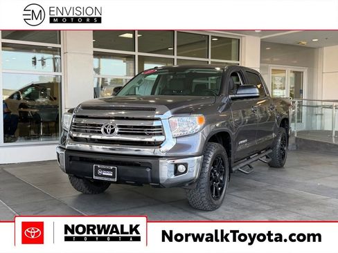 Used 2017 Toyota Tundra SR5 RWD image 1