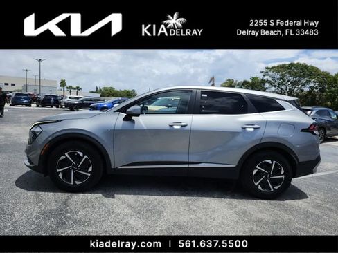 Used 2023 Kia Sportage LX FWD image 5