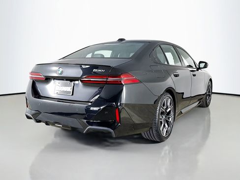 Certified 2024 BMW 530i 530i w/ M Sport Package image 7