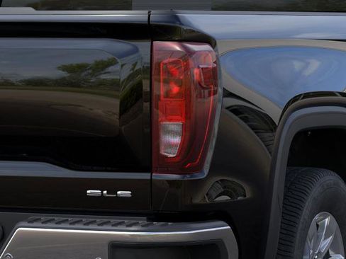 New 2026 GMC Sierra 1500 SLE w/ Preferred Package RWD image 35
