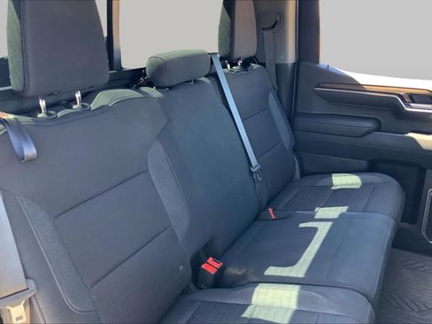 Used 2024 Chevrolet Silverado 1500 LT w/ Z71 Off-Road Package AWD/4WD image 20