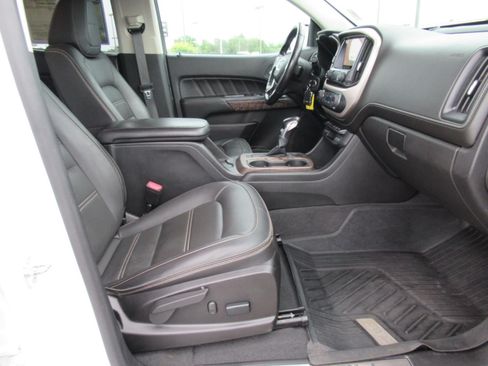 Used 2022 GMC Canyon Denali AWD/4WD image 10