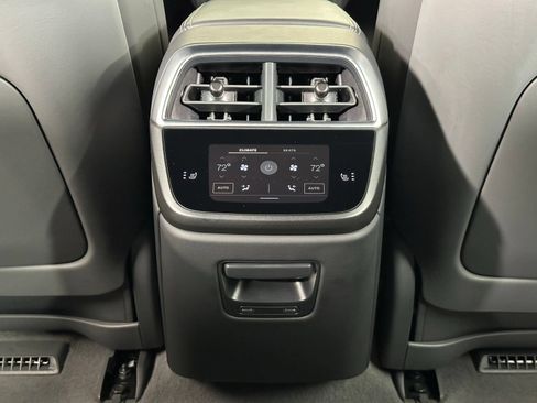 Used 2025 Lucid Air Touring AWD/4WD image 35