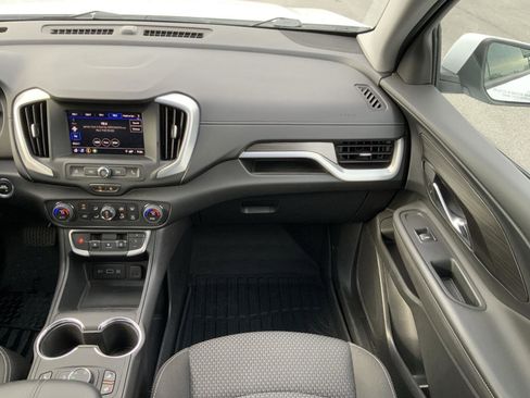 Used 2022 GMC Terrain SLE w/ Elevation Edition image 54