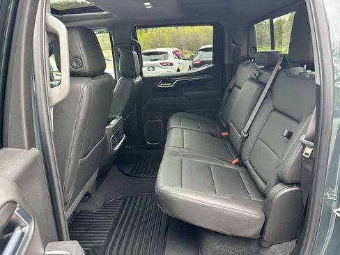 Used 2025 Chevrolet Silverado 1500 LTZ w/ Technology Package AWD/4WD image 27