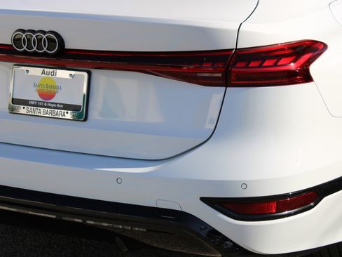 New 2025 Audi A6 e-tron Premium image 13