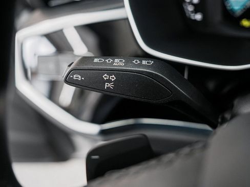 Used 2025 Audi Q3 2.0T Premium image 22