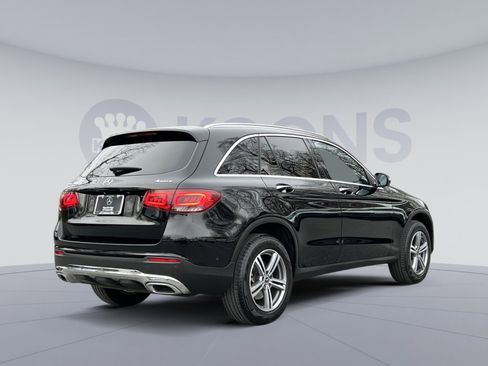 Used 2021 Mercedes-Benz GLC 300 4MATIC image 4