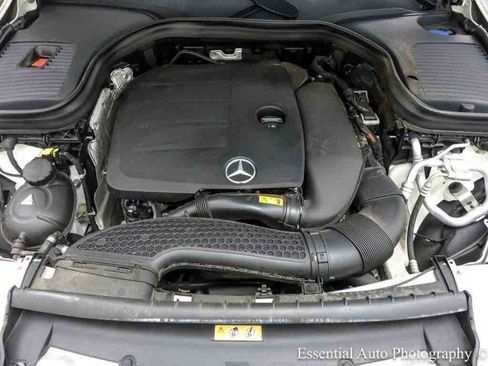 Used 2021 Mercedes-Benz GLC 300 4MATIC image 34