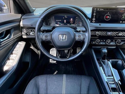 Used 2023 Honda Accord Sport image 8