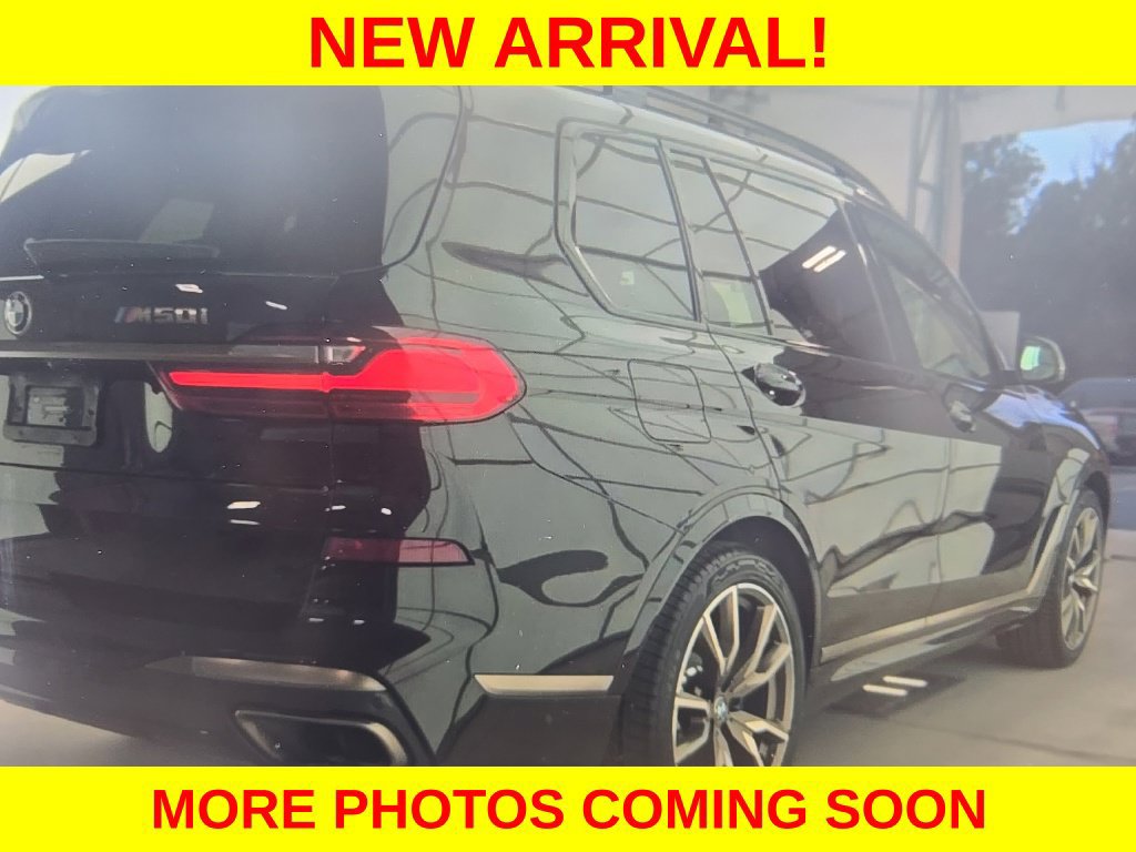 Used 2021 BMW X7 M50i w/ Dynamic Handling Package AWD/4WD image 5