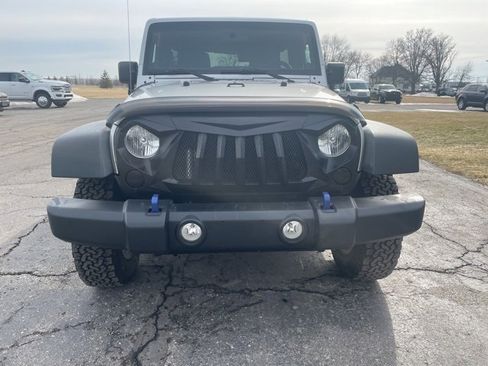 Used 2012 Jeep Wrangler Unlimited Sport image 6