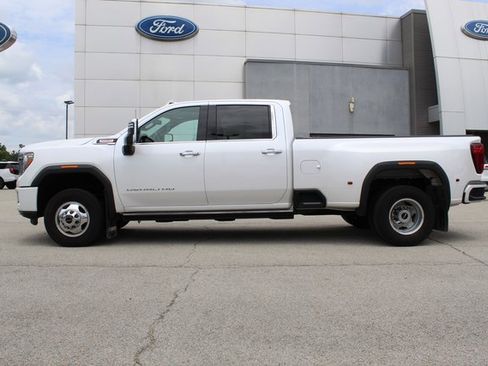 Used 2023 GMC Sierra 3500 Denali AWD/4WD image 2