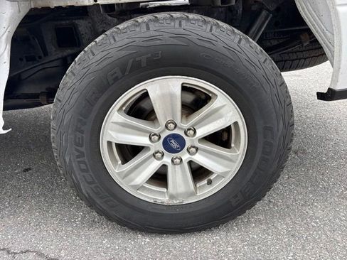 Used 2015 Ford F150 XL w/ Equipment Group 101A Mid AWD/4WD image 11