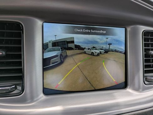 Used 2023 Dodge Charger SXT w/ Blacktop Package image 17