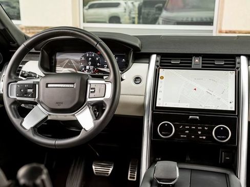 Certified 2023 Land Rover Discovery S R-Dynamic AWD/4WD image 23