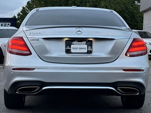 Used 2018 Mercedes-Benz E 300 image 4