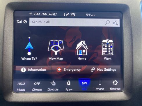 Used 2021 Jeep Cherokee Trailhawk w/ Sun, Sound & Nav Group image 18