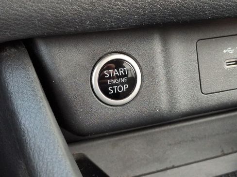 Used 2021 Nissan Rogue SV FWD image 25