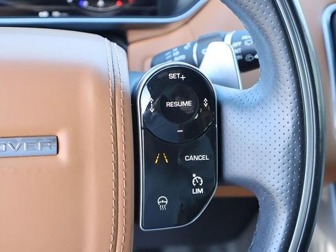 Used 2018 Land Rover Range Rover Sport HSE Dynamic AWD/4WD image 32