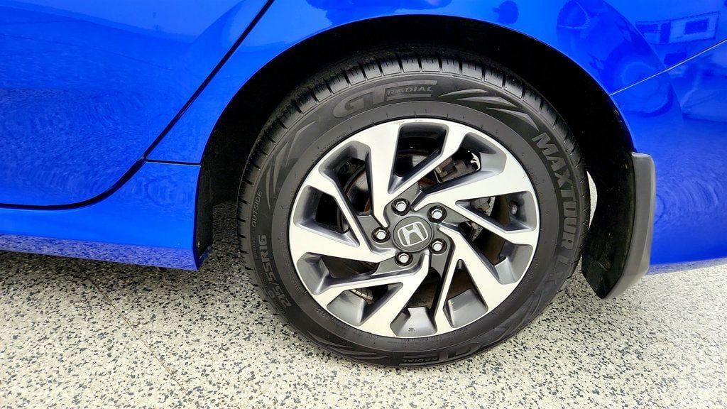 Used 2016 Honda Civic EX image 9