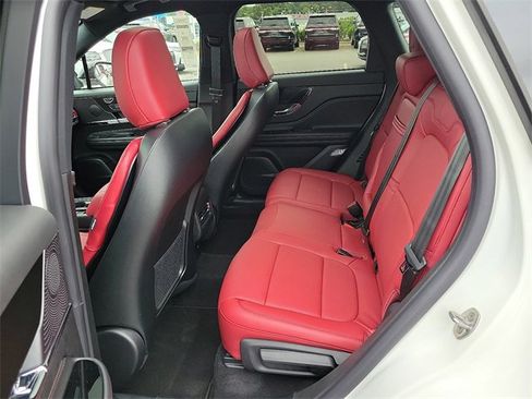 New 2024 Lincoln Corsair Reserve w/ Equipment Group 201A image 5