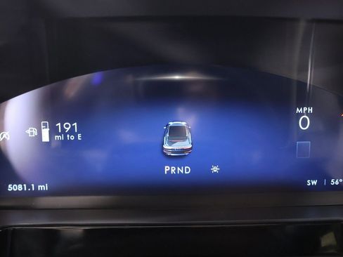 Certified 2025 Lincoln Corsair Reserve w/ Equipment Group 202A image 4