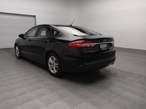 Used 2018 Ford Fusion SE w/ Fusion SE Technology Package image 5