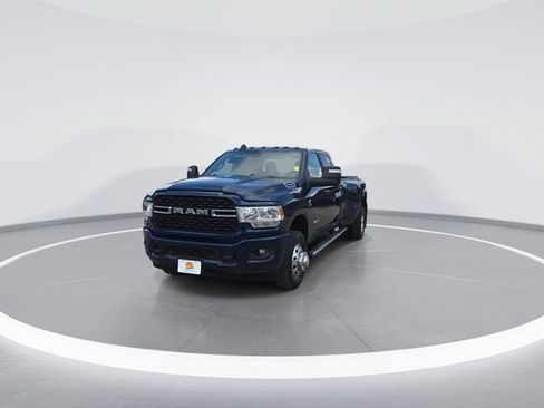Used 2024 RAM 3500 Big Horn w/ Sport Appearance Package AWD/4WD image 3