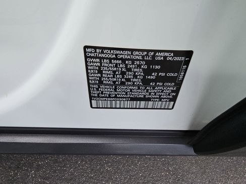Used 2023 Volkswagen ID.4 Pro RWD image 35