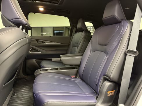 Certified 2026 INFINITI QX60 Sport w/ Dark Cargo Package AWD/4WD image 15