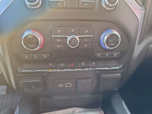 Used 2019 GMC Sierra 1500 SLT w/ SLT Convenience Package image 16