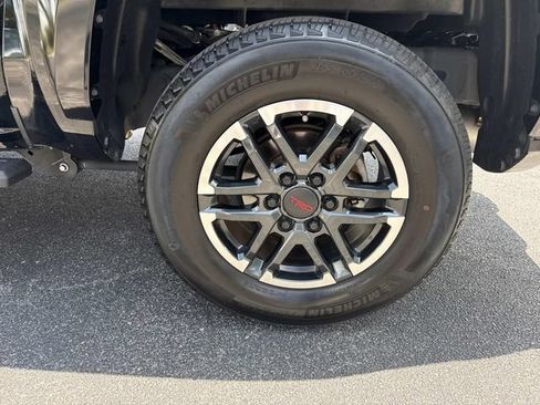 Used 2024 Toyota Tacoma TRD Sport w/ TRD Sport Upgrade Package RWD image 11